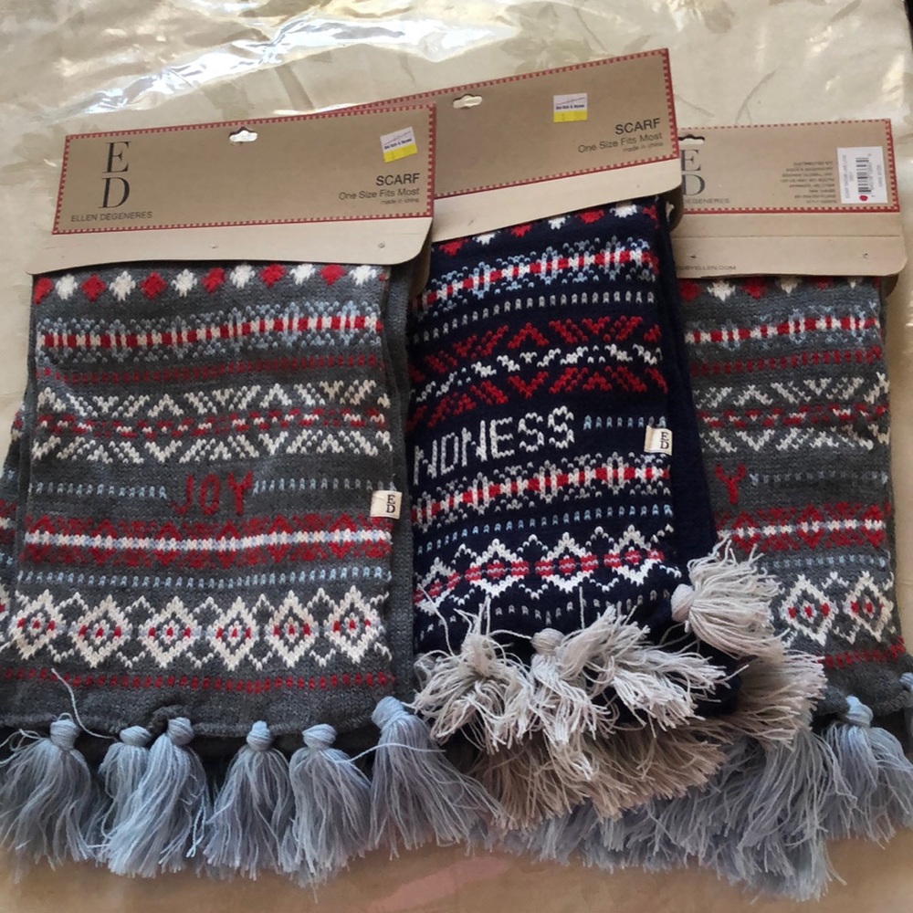 3 brand new scarves great for winter